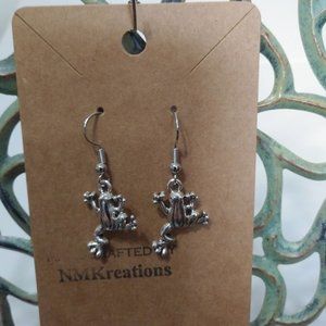 4/$25 TREE FROG EARRINGS - NEW